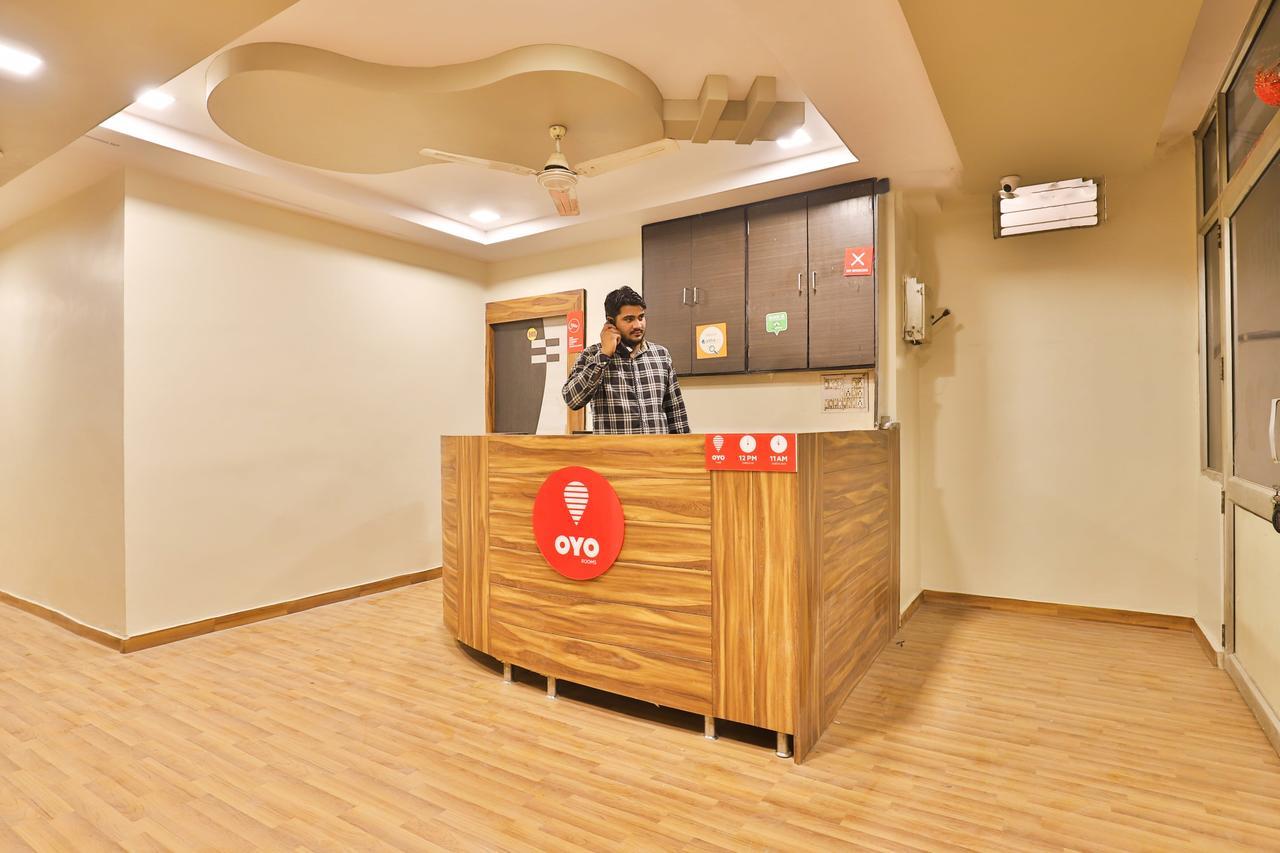 Oyo 11427 Hotel Kalyan Ахмедабад Экстерьер фото